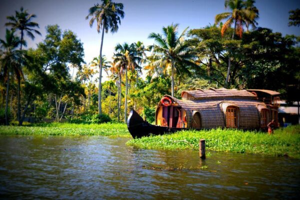 kerala backwater packages