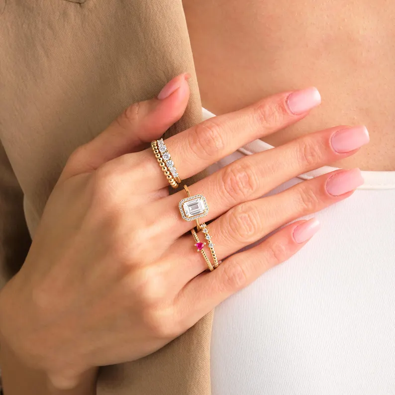 emerald cut diamond ring