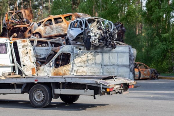 Essential Do’s and Don’ts for Scrap Car Sellers